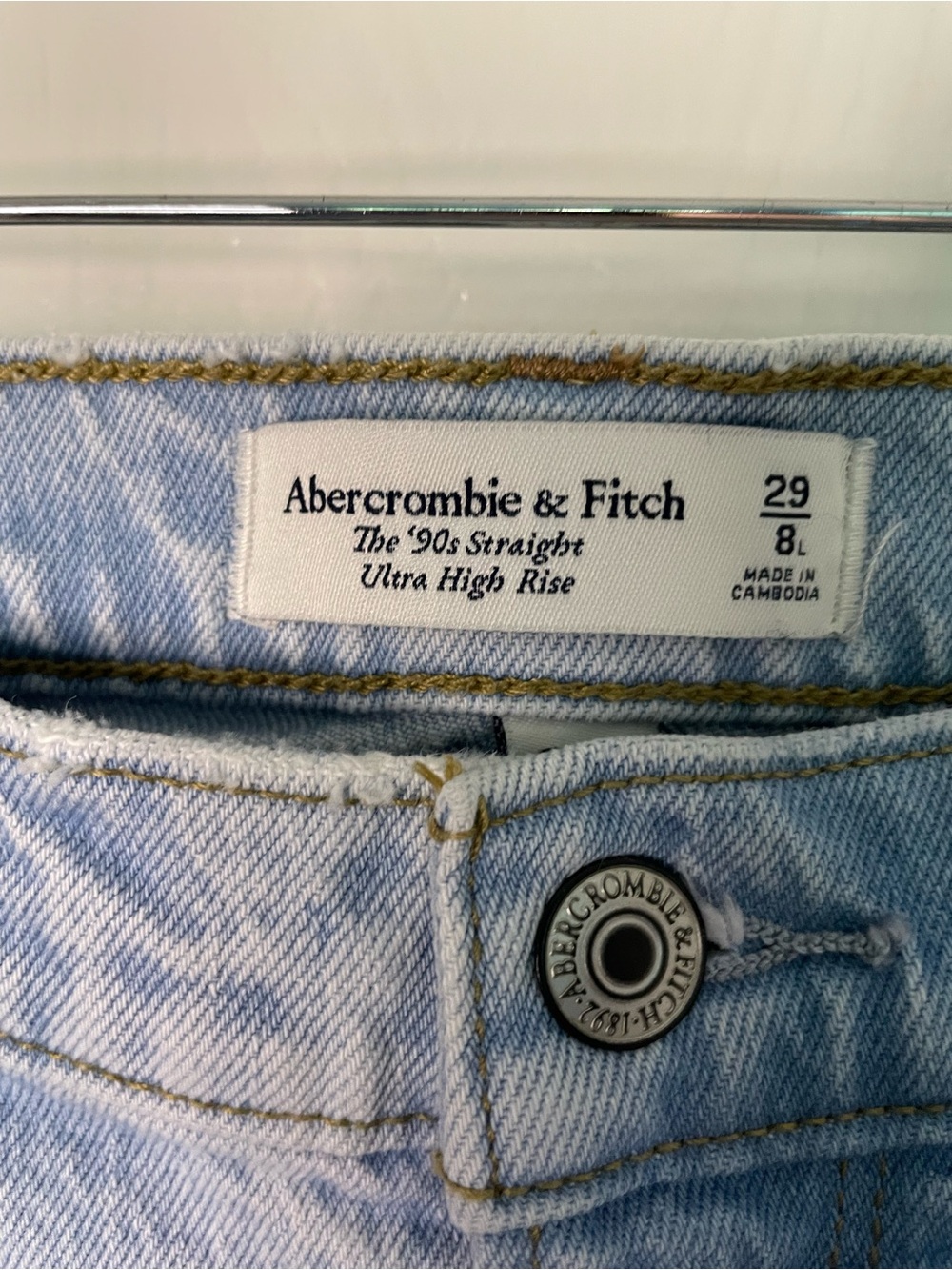 Abercrombie Curve Love 90s Straight Ultra High Rise Jeans 29 Long - Picture 2 of 9